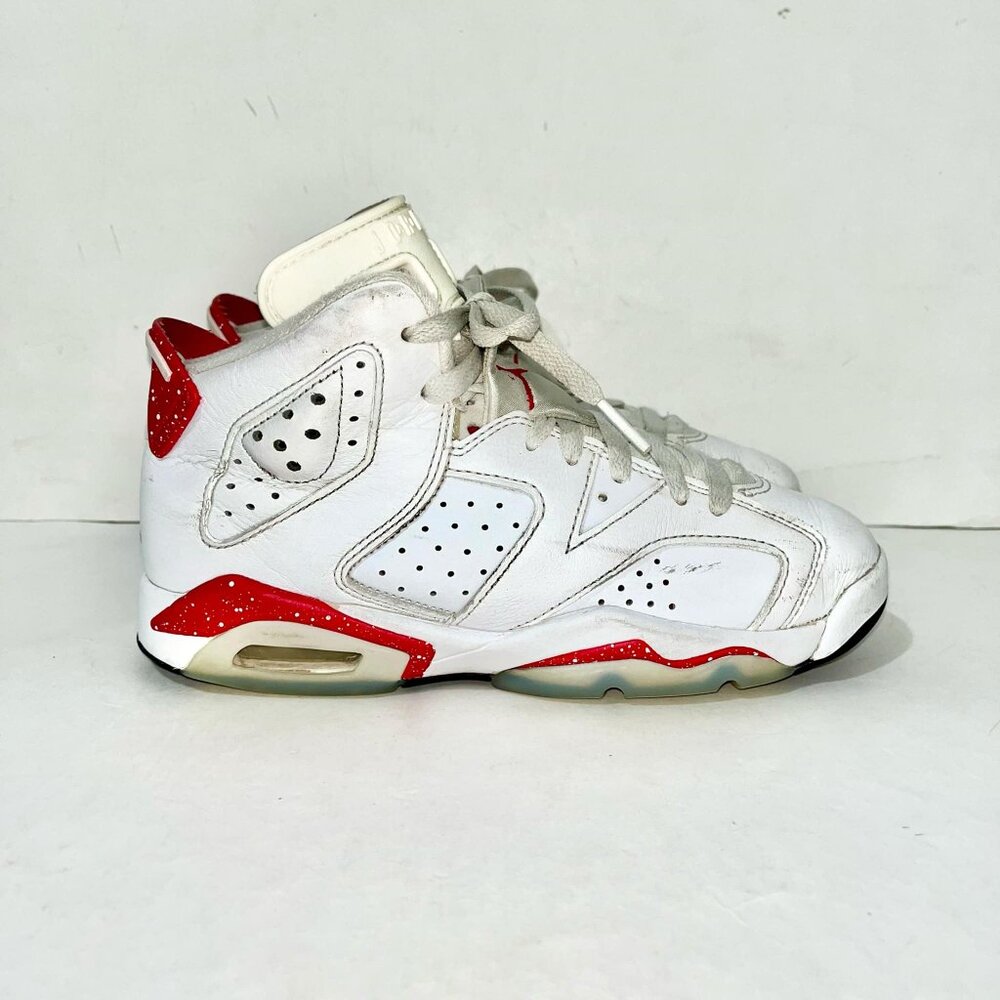 Air Jordan 6 Retro Red Oreo Size 4Y (GS) Preowned Great Condition